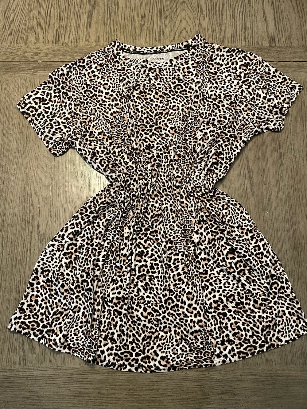 Joyspun women’s sleep shirt, 2x-3x, leopard print, never worn.